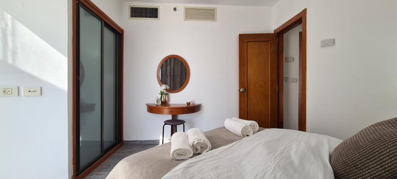 Go To Apartments In Leonardo Бат-Ям Екстер'єр фото
