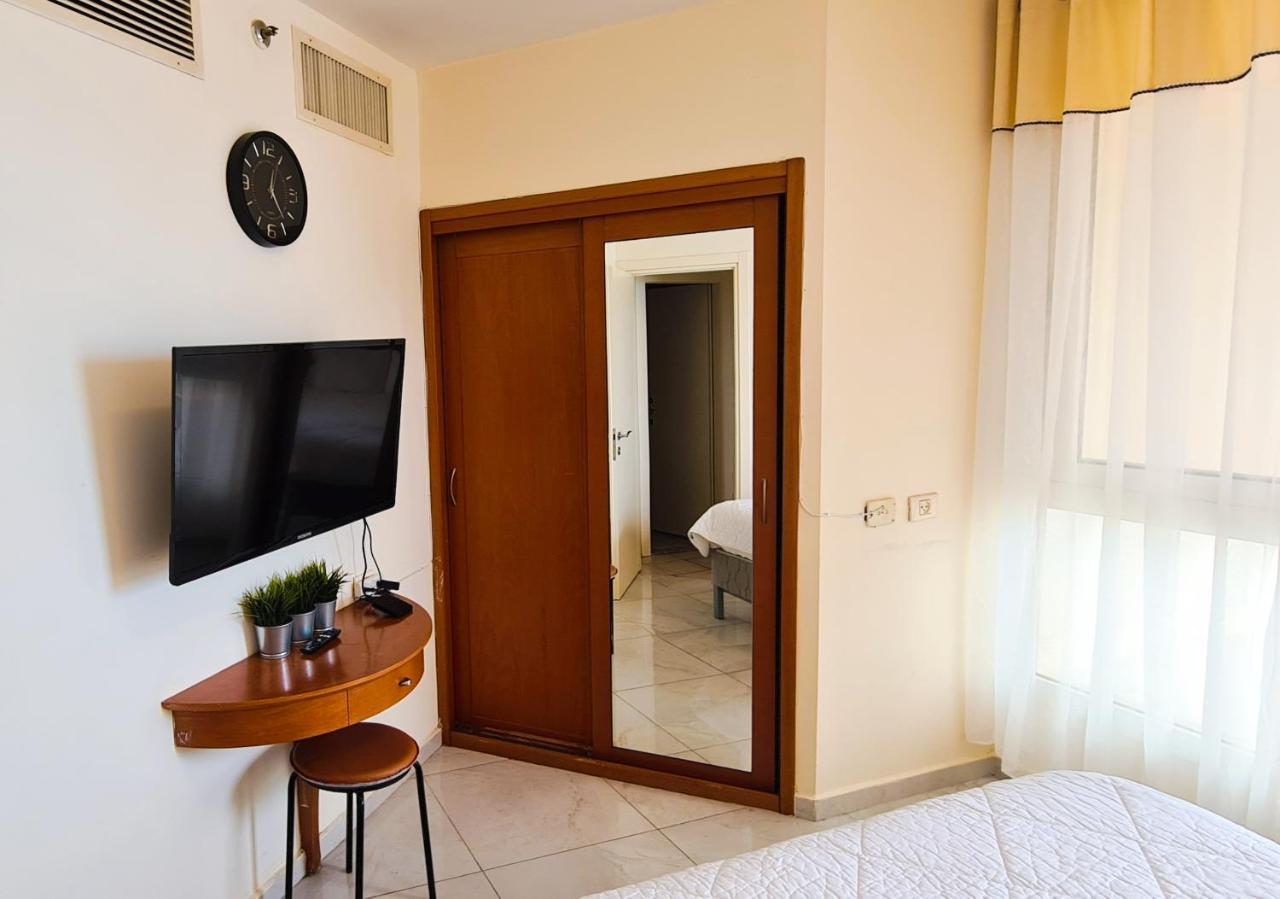 Go To Apartments In Leonardo Бат-Ям Екстер'єр фото